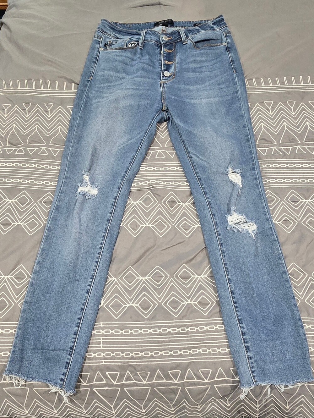 Judy Blue Distressed Skinny Jeans Size 7/28 - Picture 5 of 8